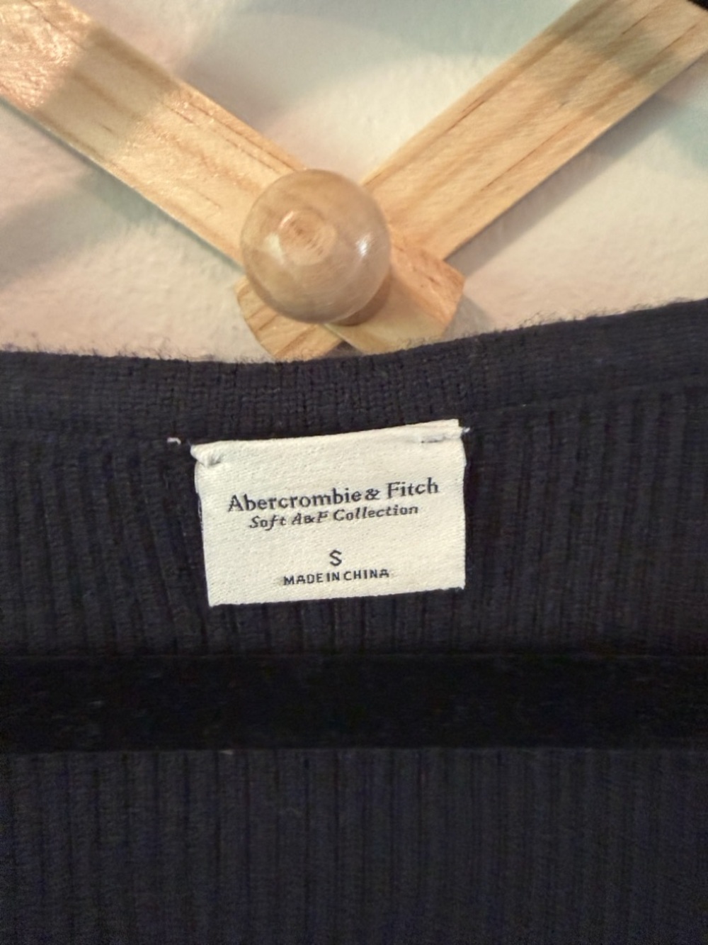 Abercrombie & Fitch Wrap Bodysuit Ribbed Knit S Black Crossover Sleeveless - Picture 2 of 4
